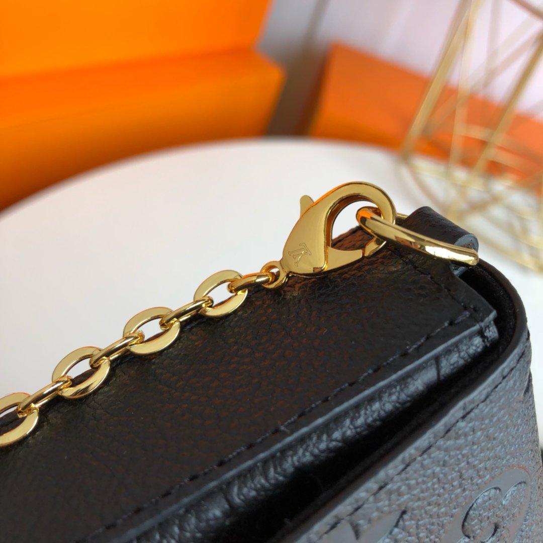 Louis Vuitton félicie pochette Black