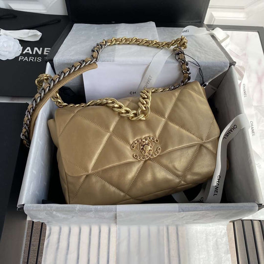 CHANEL 19 Maxi Flap Bag Gold