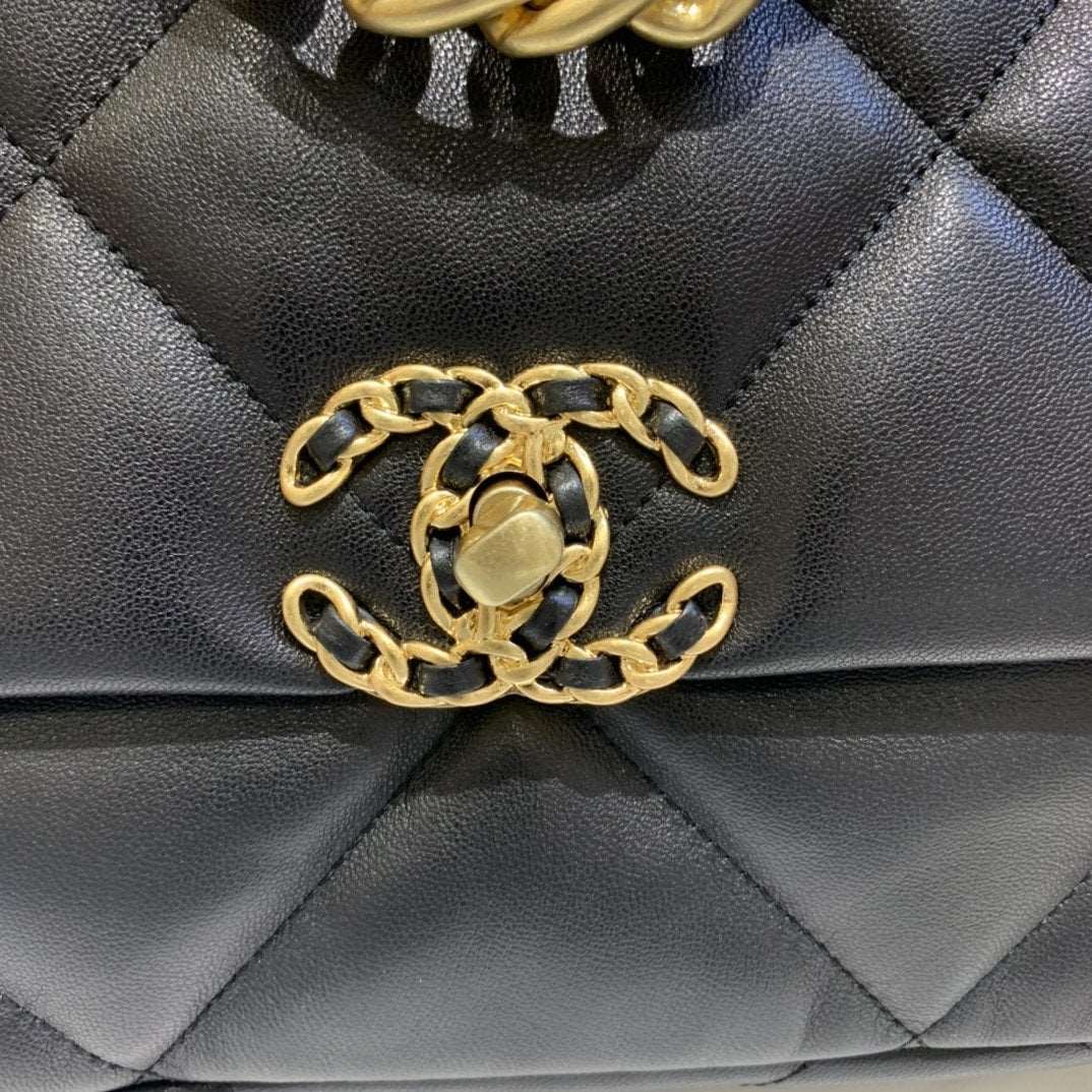 CHANEL 19 Small Flap Bag Black