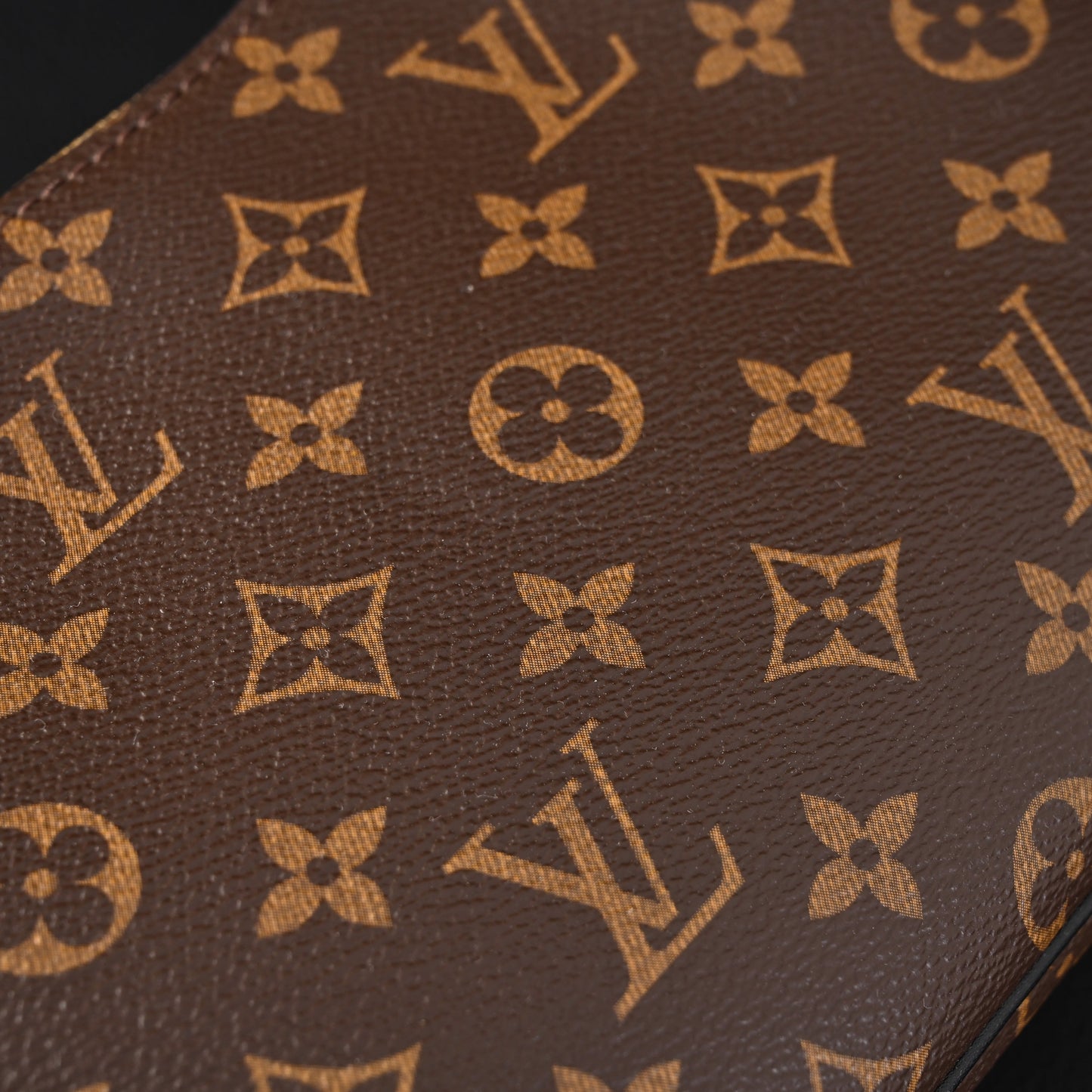 Louis Vuitton Monogram Canvas Pochette Shoulder Bag