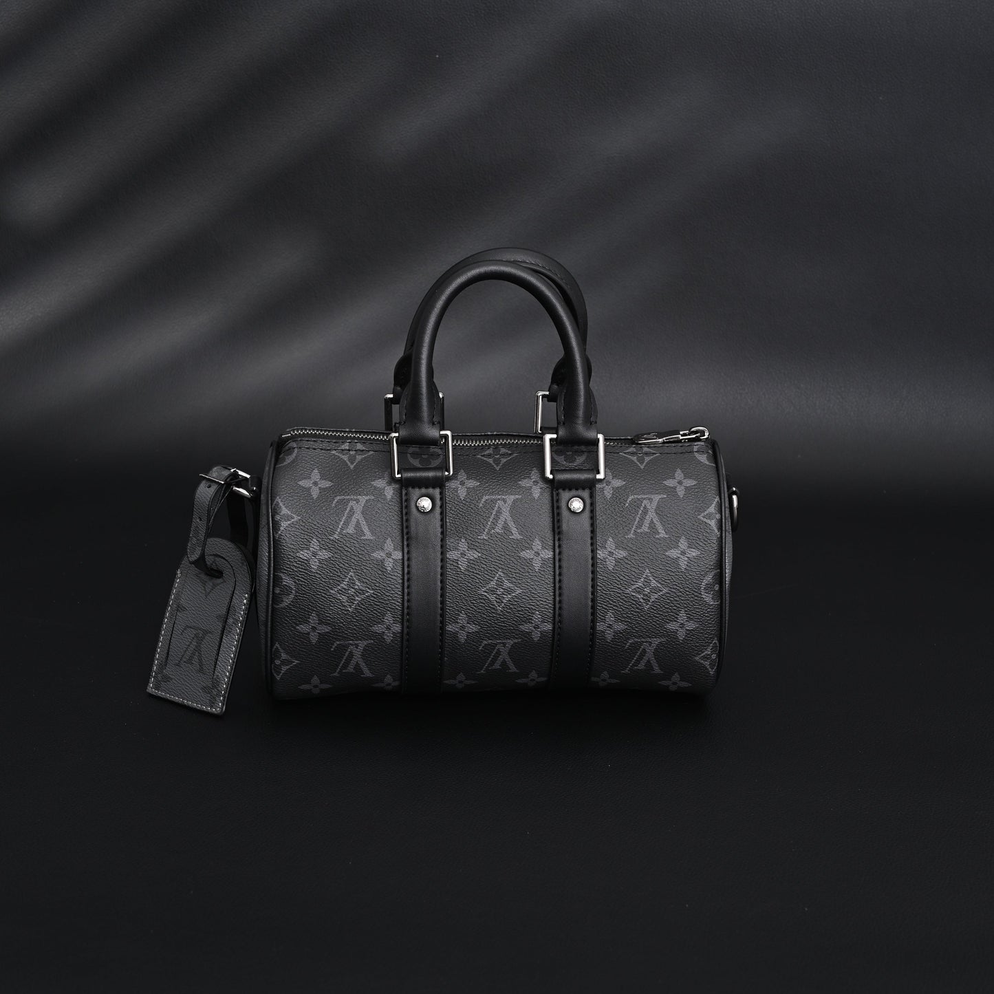 Louis Vuitton Keepall Bandoulière 50 – Monogram Eclipse Canvas