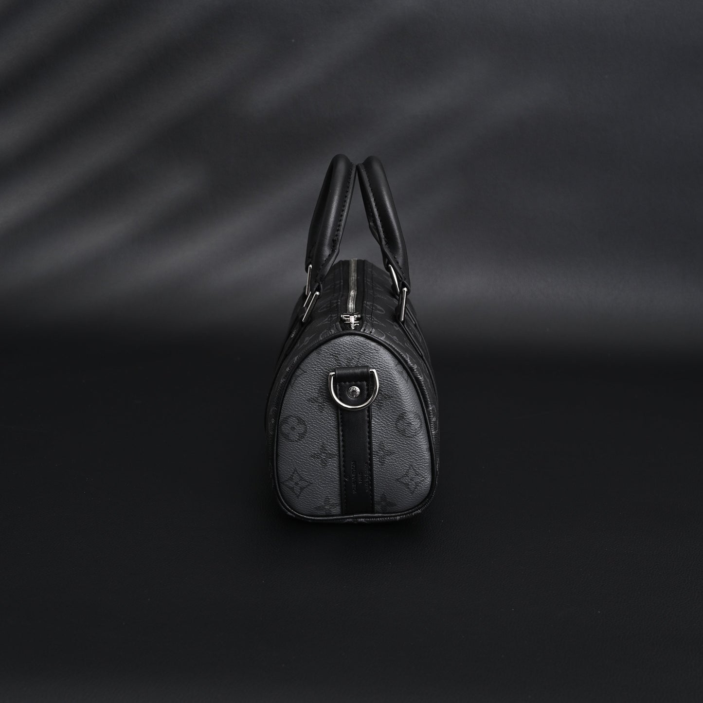 Louis Vuitton Keepall Bandoulière 50 – Monogram Eclipse Canvas