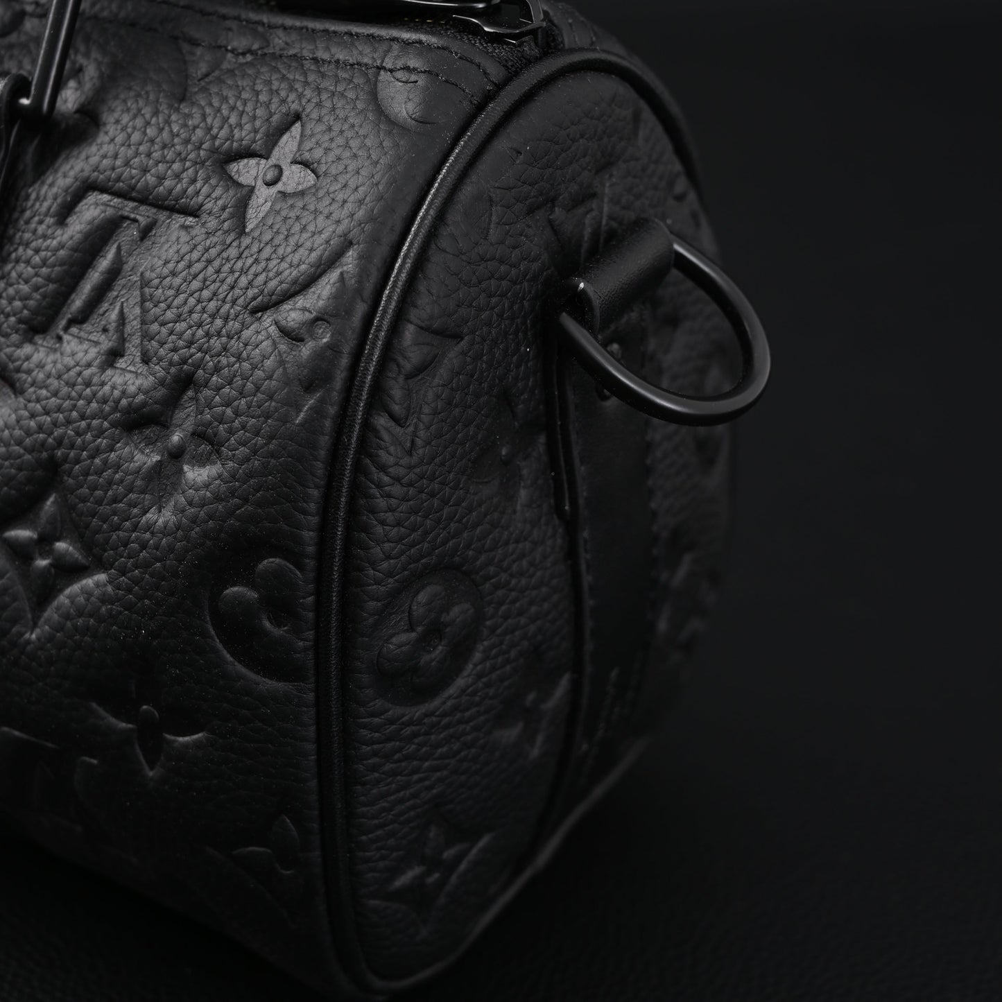 Louis Vuitton Keepall Bandoulière 50 – Monogram Shadow Black Leather