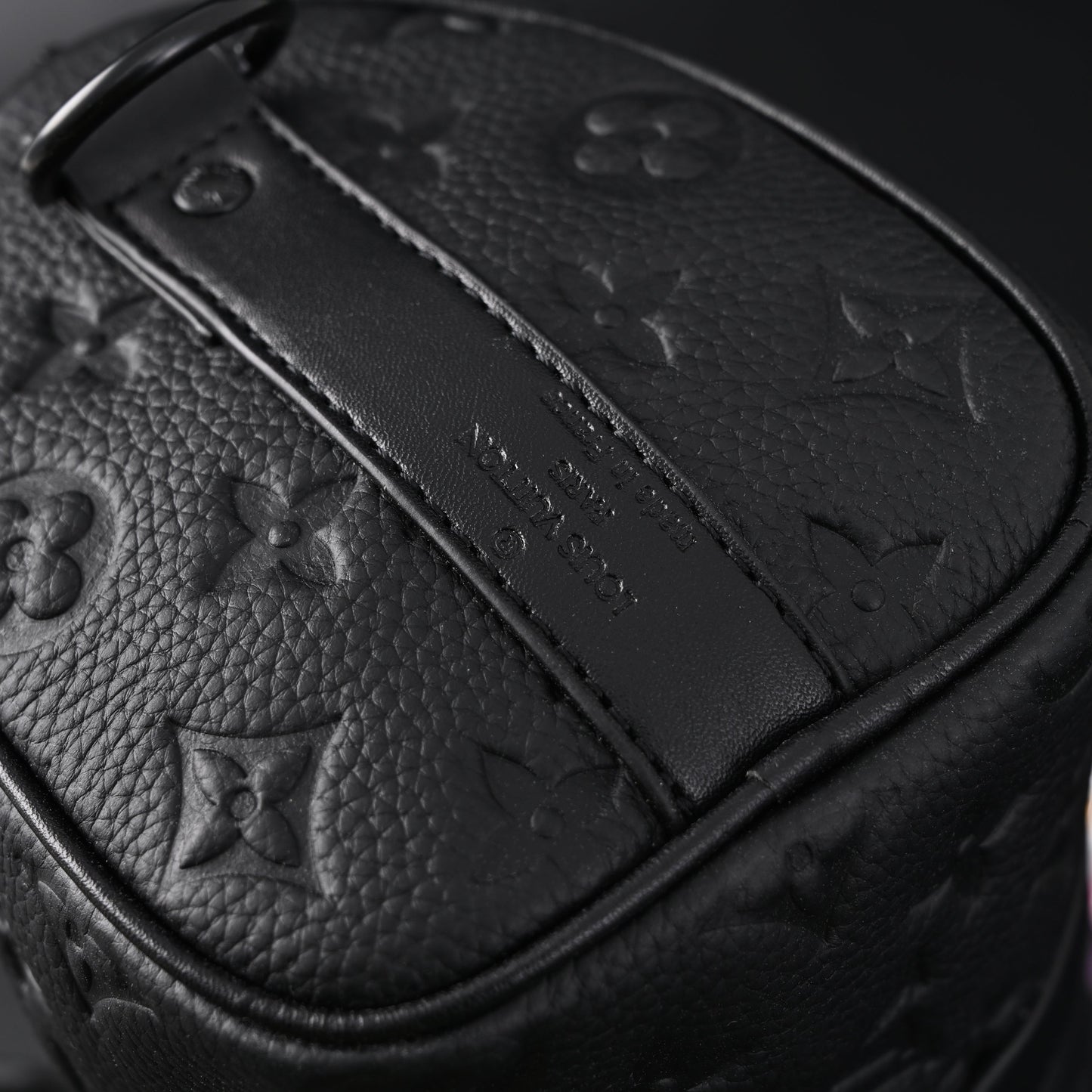 Louis Vuitton Keepall Bandoulière 50 – Monogram Shadow Black Leather
