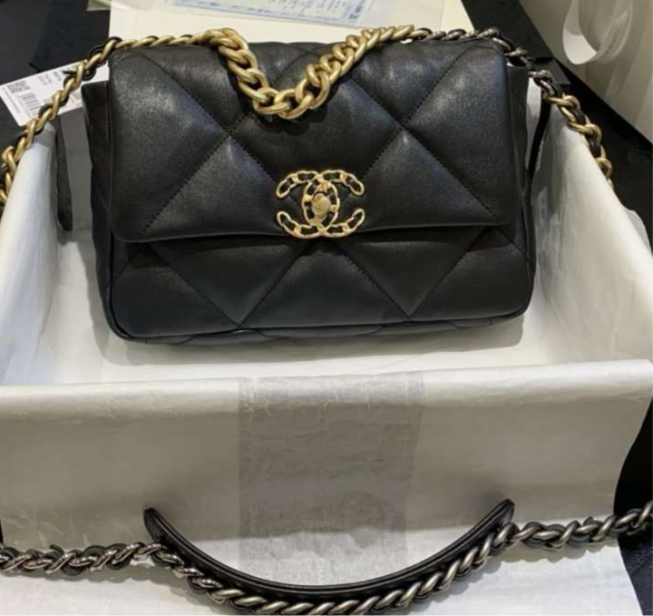 CHANEL 19 Small Flap Bag Black