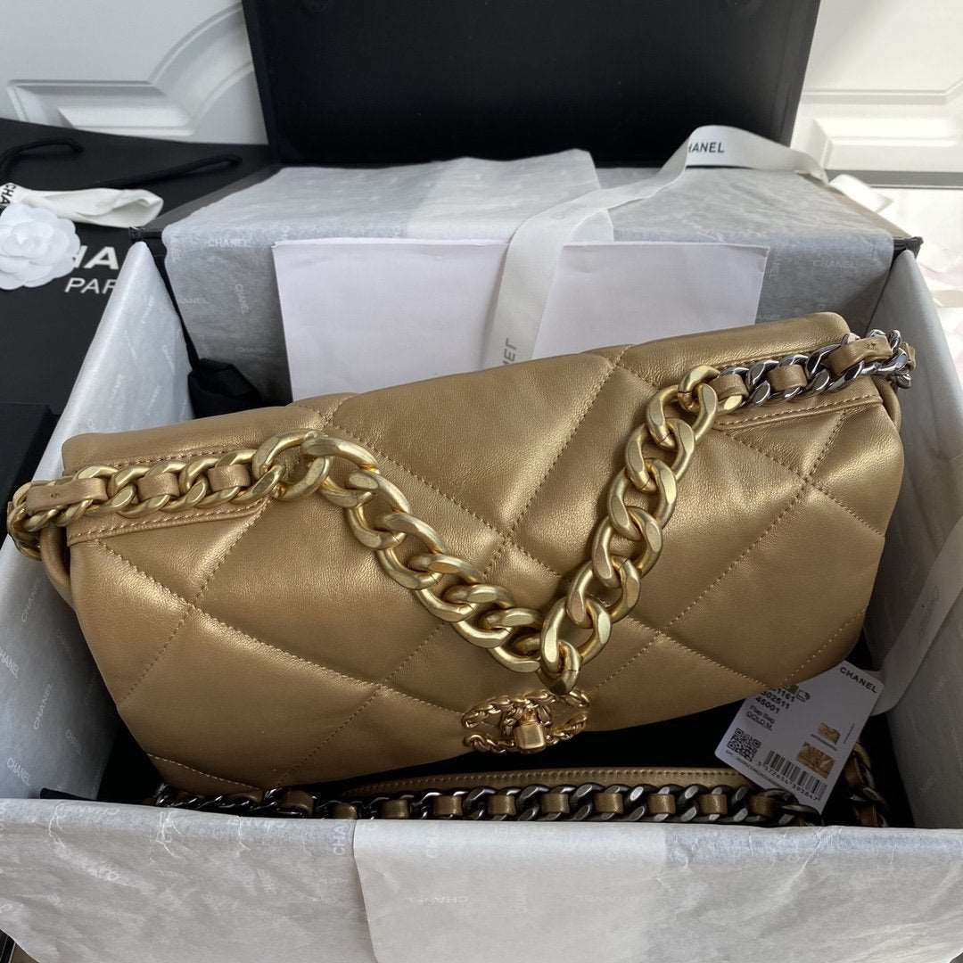 CHANEL 19 Maxi Flap Bag Gold
