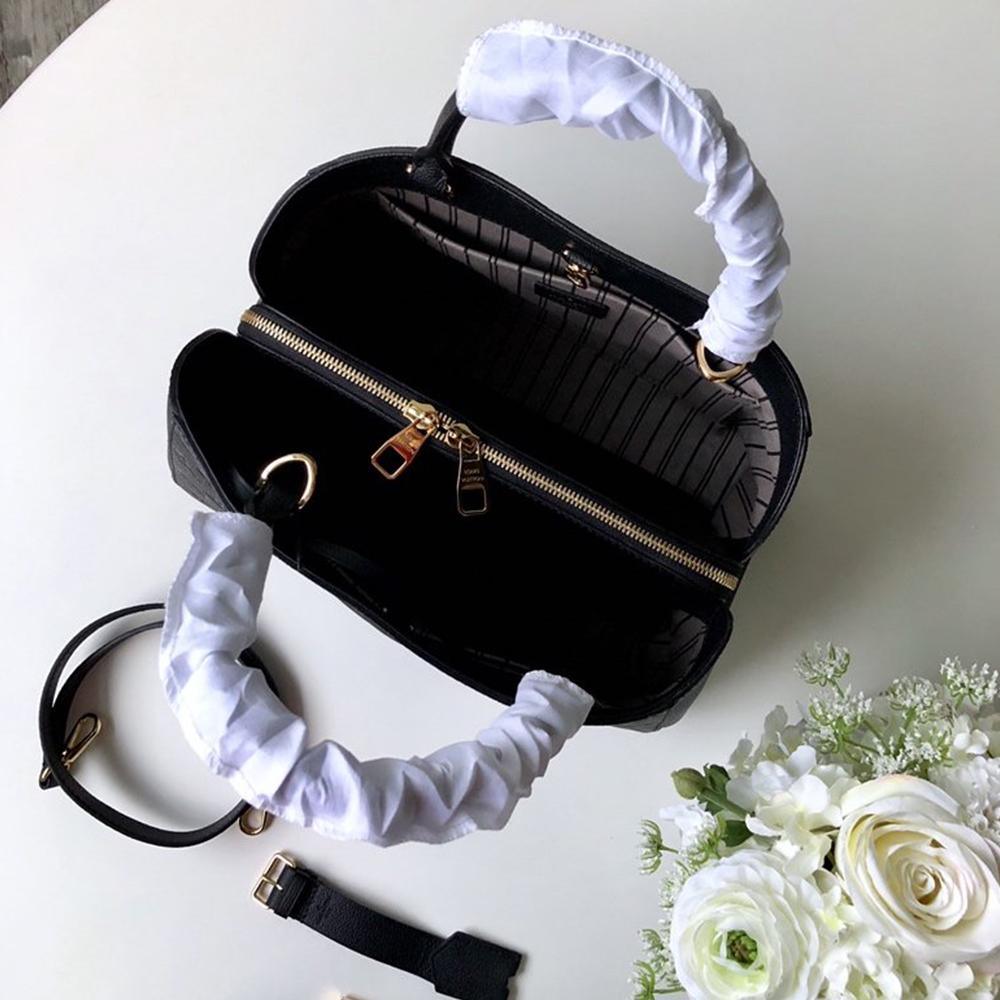 LV MONTAIGNE MM Black